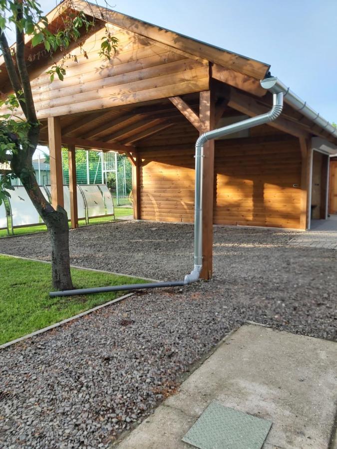ハイデゥソボスローNemeti Apartmanhazアパートメント エクステリア 写真